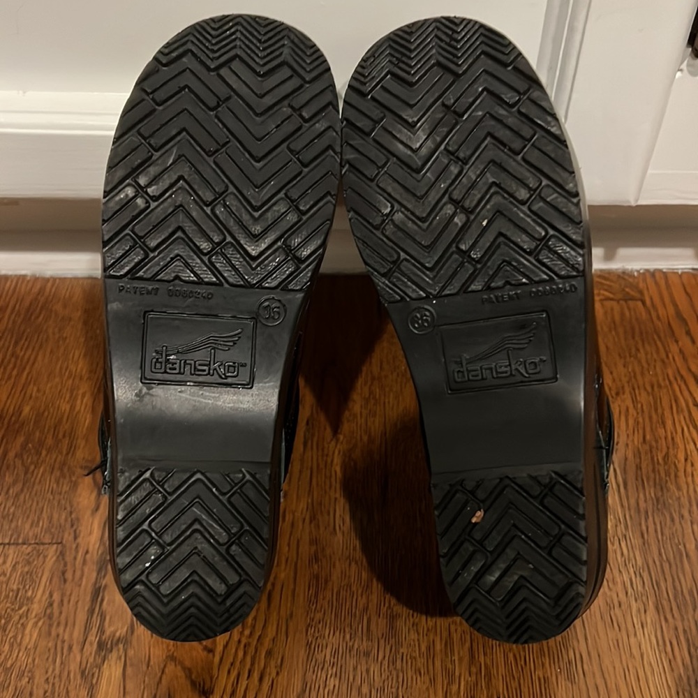 Dansko Professional Clogs - Picture 5 of 5
